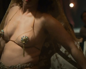 Mylinda Hull nude, Margaret Qualley nude - Fosse/Verdon s01e06 (2019)