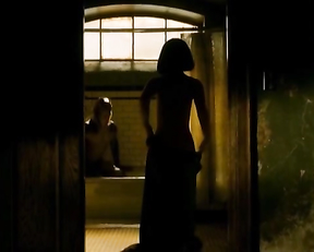 Sally Hawkins, Lauren Lee Smith - The Shape Of Water (2017)