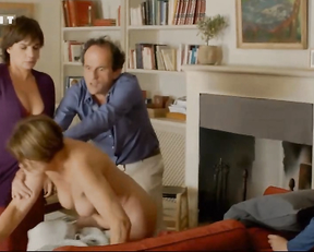 Marie Pape, Maeva Pasquali, Macha Meril, Christine Citti – A dix minutes des naturistes (2012)