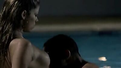 Juana Acosta, María Reyes Arias - A golpes (2005)