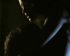 Joana de Verona nude – Como Desenhar um Circulo Perfeito (2009)