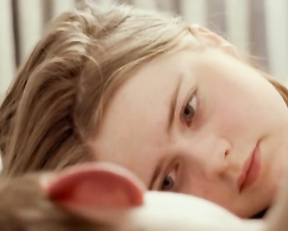 Hera Hilmar nude – Smafuglar (2008)