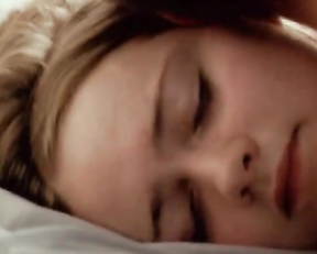 Hera Hilmar nude – Smafuglar (2008)