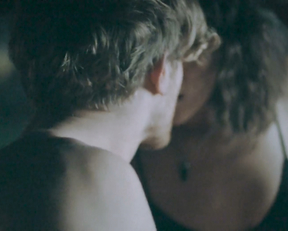 Aurora Perrineau naked - BOO! (2019)