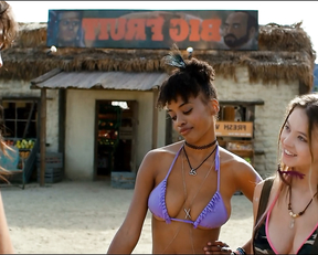 Cortney Palm, Cameron Richardson, Sydney Sweeney, Joi Liaye - Dead Ant (2017)