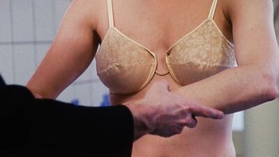 Robin Tunney, Julie Delpy, Tuesday Weld, Emily Bruni - Investigating Sex (2001)
