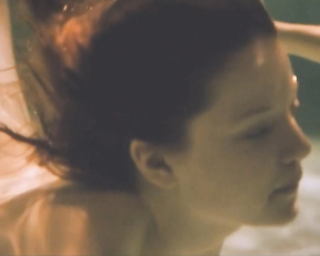 Jella Haase nude, Marie-Lou Sellem, etc  – Looping (2016)