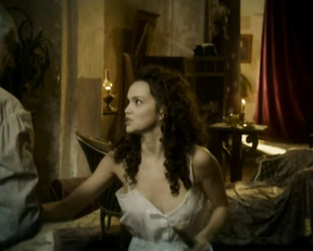 Emilia Schule nude – Charite s01e01 (2017)