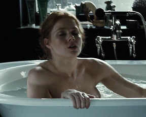 Amy Adams nude – Batman v Superman: Dawn of Justice (2016)