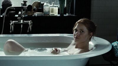 Amy Adams nude – Batman v Superman: Dawn of Justice (2016)