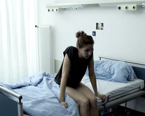 Natalia Belitski nackt - About Kate s01e02 (2013)