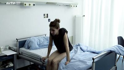 Natalia Belitski nackt - About Kate s01e02 (2013)