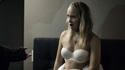 Alba August, Angela Bundalovic, Jessica Dinnage - The Rain s01e05 (2018)