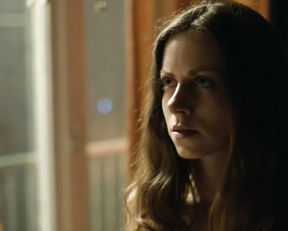 Alice Dwyer nude – Im Alleingang Elemente des Zweifels (2012)