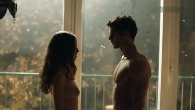 Alice Dwyer nude – Im Alleingang Elemente des Zweifels (2012)