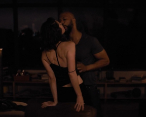 Mary Elizabeth Winstead nude - All About Nina (2018)