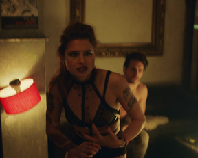 Svenja Jung nude - Beat s01e03 (2018)