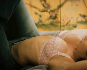 Gemma Arterton - 100 Streets (2016, slow-mo)