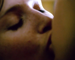 Adèle Exarchopoulos, Gemma Artenton - Orpheline (2016)