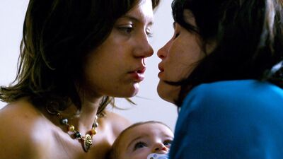Adèle Exarchopoulos, Gemma Artenton - Orpheline (2016)