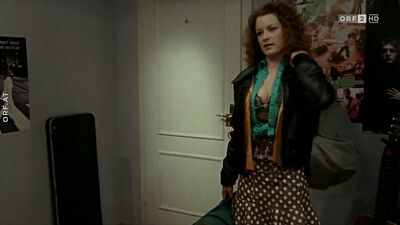 Lilian Naumann - Oben ohne - Leiche im Haus (2006)