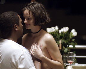 Noémie Merlant - À tous les vents du ciel (2016)