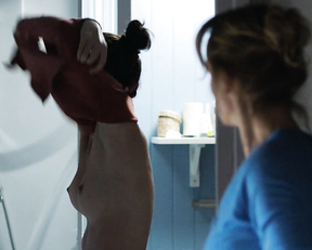 Noémie Merlant - Le Ciel Attendra (2016)