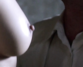 Olga Kurylenko - L'annulaire (2005, slow-mo)