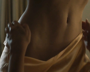 Anna Paquin, H. Grainger - Tell It to the Bees (2019)