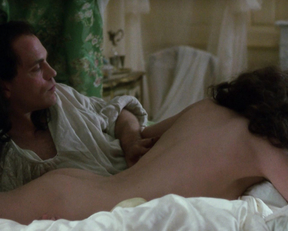 Laura Benson - Dangerous Liaisons (1988)