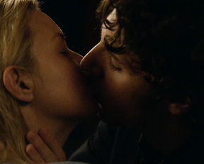 Virginie Efira - Victoria (2016)