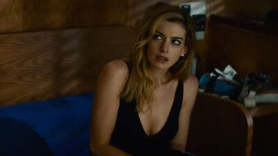 Anne Hathaway - Serenity (2019)