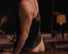 Mary Elizabeth Winstead - All About Nina (2018)