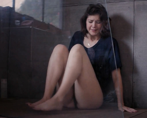 Mary Elizabeth Winstead - All About Nina (2018)