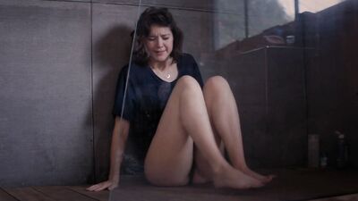 Mary Elizabeth Winstead - All About Nina (2018)