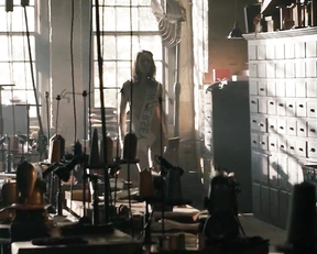 Jennifer Connelly - American Pastoral (2016)