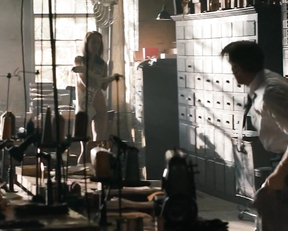 Jennifer Connelly - American Pastoral (2016)