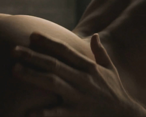 Jennifer Connelly - House of Sand and Fog (2003)