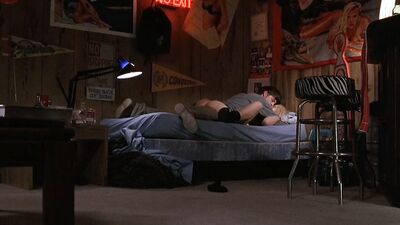 Jennifer Connelly, Kristy Swanson - Higher Learning '95
