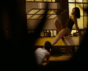 Mishel Prada, Michelle Badillo - Vida (s01e03, 2018)