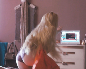 Florence Pugh - Marcella (s01 e01e02, 2016)