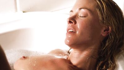 Kristanna Loken, Sarai Givaty - Body of Deceit (2015)
