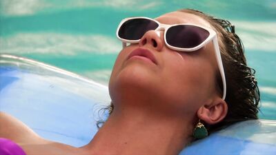 Charisma Carpenter - The Lying Game (s02e01, 2013)