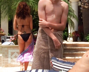 Charisma Carpenter - Veronica Mars (bikini scene)