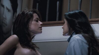 Amber Heard - The Joneses (2009)