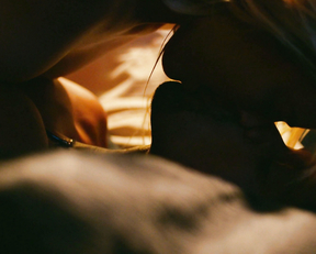 Margot Robbie - Focus (2015)