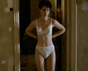 Kate Beckinsale - Uncovered (1994)
