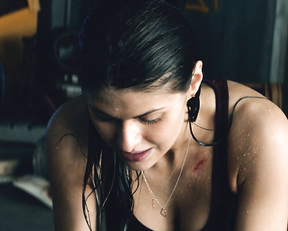 Alexandra Daddario - San Andreas (2015)