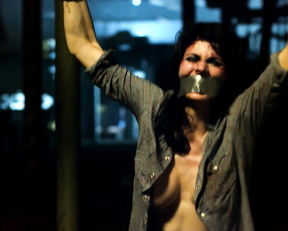 Alexandra Daddario - Texas Chainsaw 3D (2013)