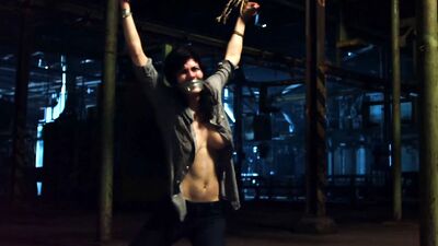 Alexandra Daddario - Texas Chainsaw 3D (2013)